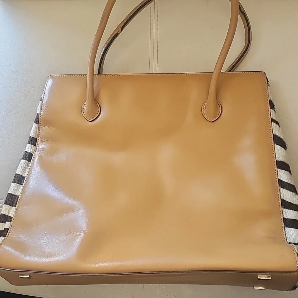 ADRIENNE VITTADINI Tan Leather Bag